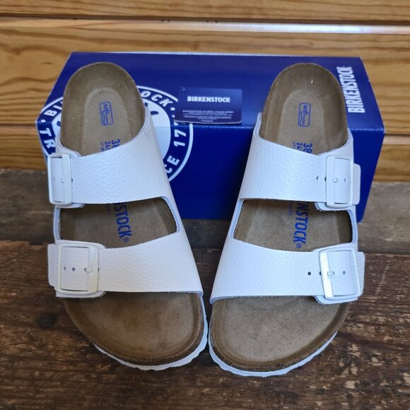 NWT genuine leather Birkenstock Arizona's with softbed in size 38EU/7US regular - Picture 2 of 4